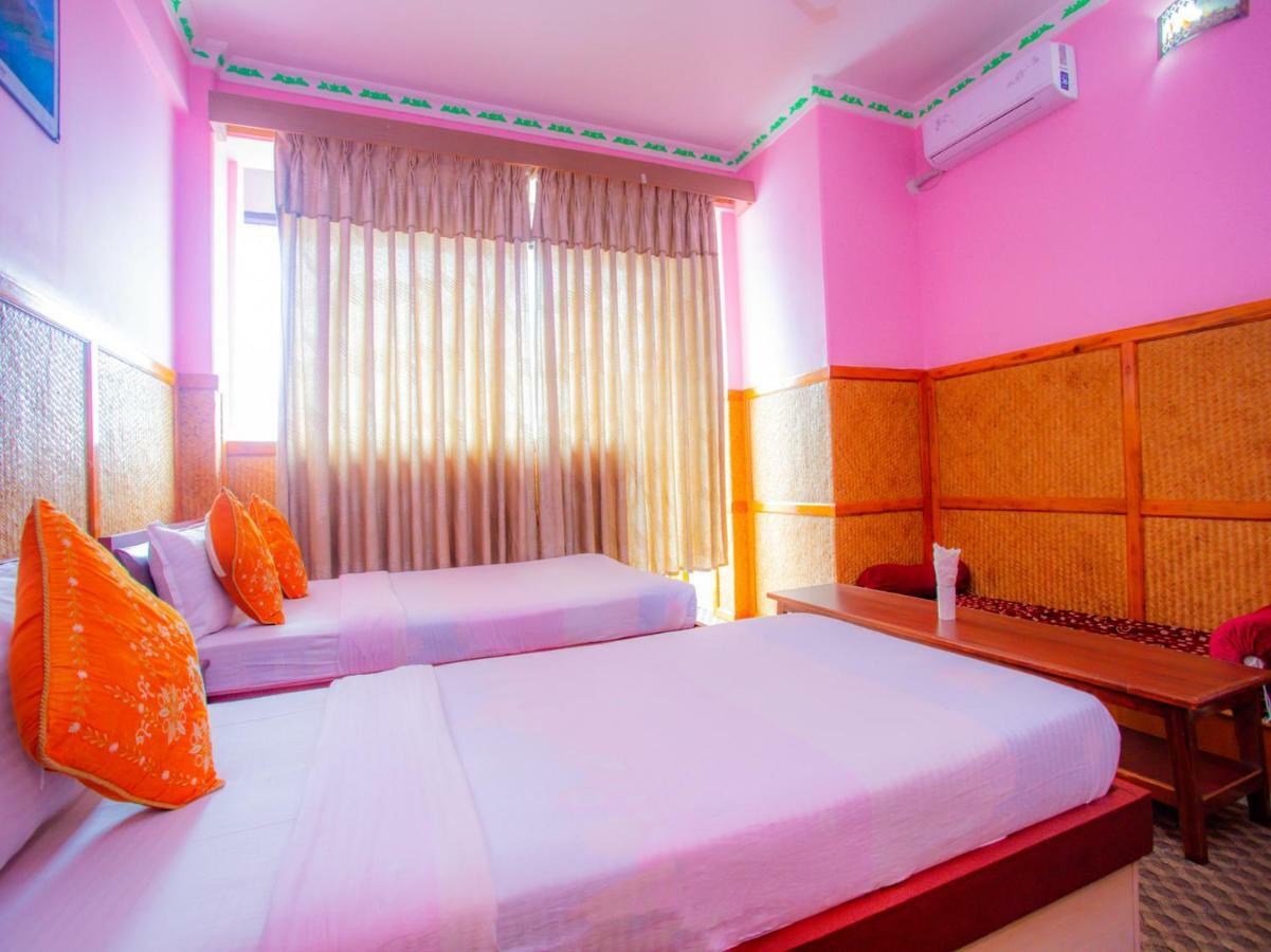 Pokhara Deep Sagar Hotel Kültér fotó